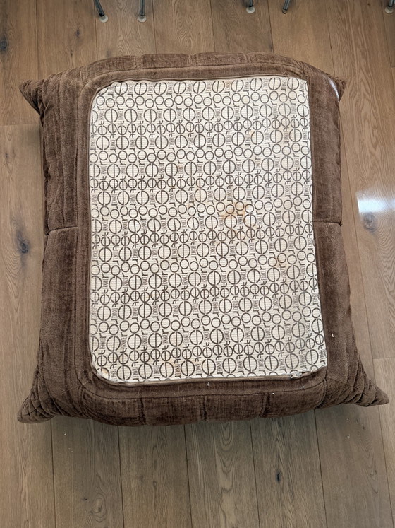 Ligne Roset Togo Pouf - Beschädigter Stoff – Hocker & Poufs, Textile (photo 2 of 6)
