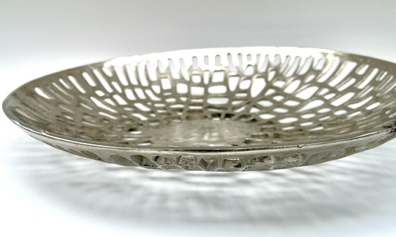 Image 1 of Decoratieve metalen schaal / fruitschaal – NU H.P. Design