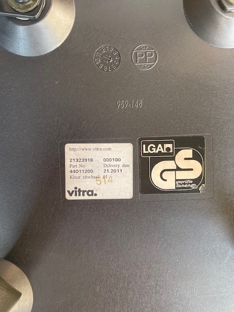 Image 1 of 2x Vitra Eames DAW