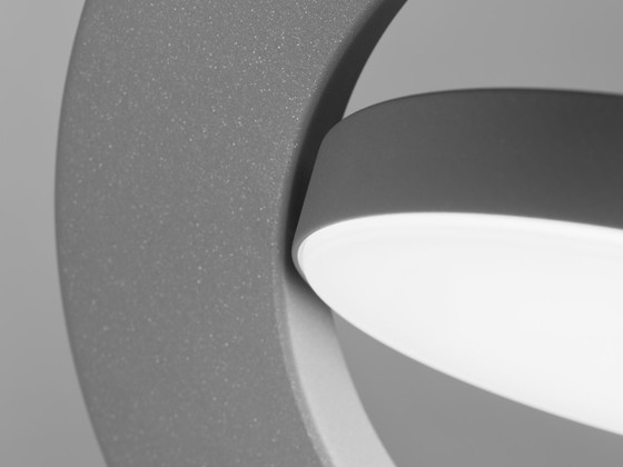 Image 1 of JAPTH Signum floor lamp with swivel spotlight in gray