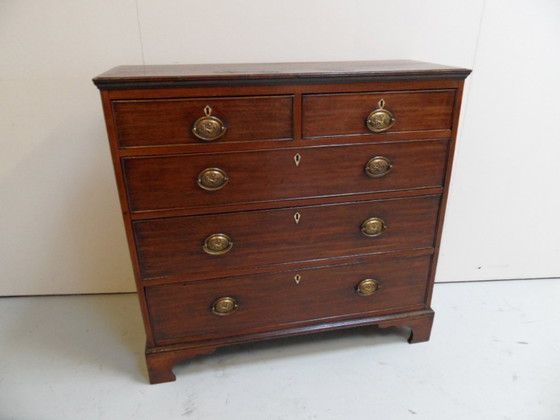 Image 1 of Antique oak chest of drawers
