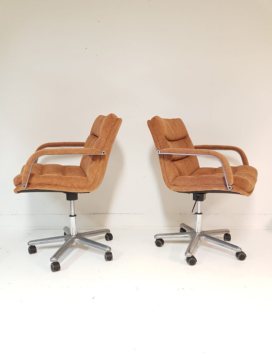 Image 1 of Deux chaises de bureau Artifort vintage | Chaise de bureau G. Harcourt