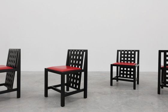 Image 1 of Ensemble de 4 chaises de salle à manger DS3 par Charles Rennie Mackintosh pour Atelier international, Italie, années 1970