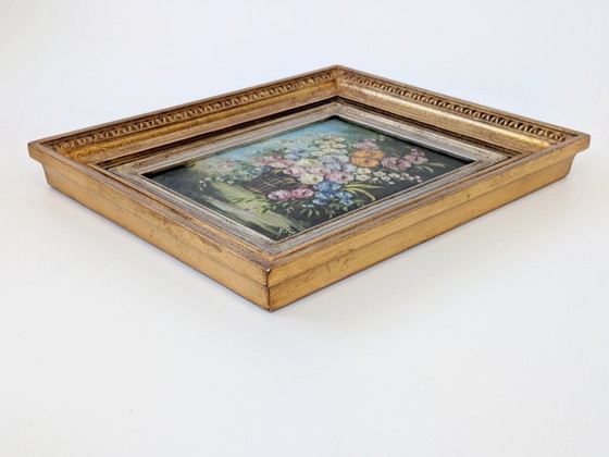 Image 1 of Peinture à l'huile florale ancienne sur toile dans un cadre doré orné, signée par l'artiste