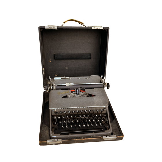 Image 1 of Macchina da scrivere antica Zeta 1511, Cecoslovacchia, anni '50