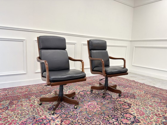 Set Klassische englische Chesterfield Bürostühle – Leather, Wood (photo 2 of 11)