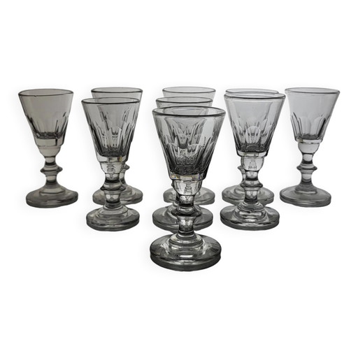 9 copas de cristal para digestivo Baccarat forma Caton