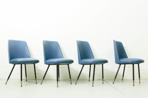 Juego de 4 sillas de comedor de mediados de siglo con patas de latón