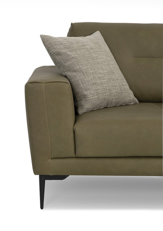 Image 1 of Montel Hampton 3-seater sofa