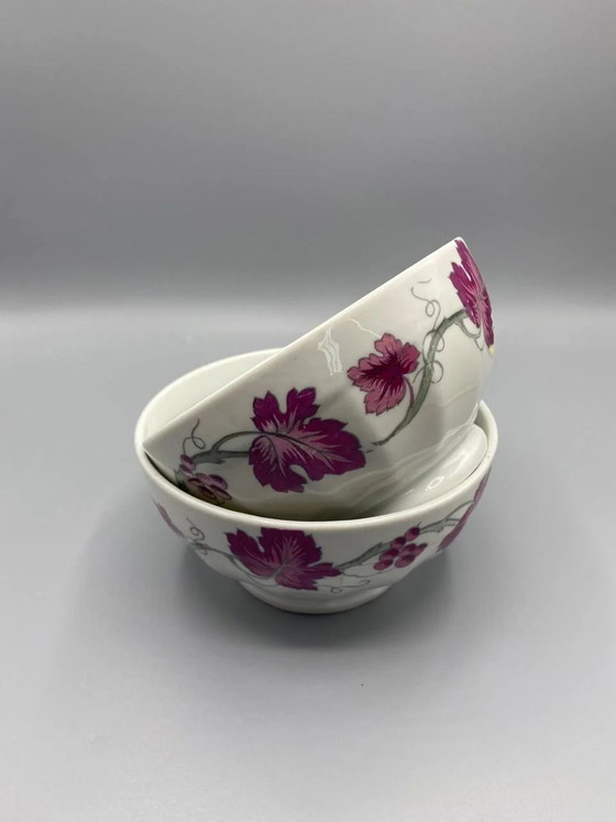 2 porseleinen kommen, versierd met wijnbladeren en druiventrossen, jaren 70 – Decoratieve objecten, Porcelain (photo 5 of 5)
