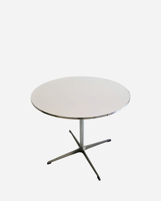 Image 1 of Arne Jacobsen - Side table model "A 222" - Fritz Hansen, Denmark - 1960s