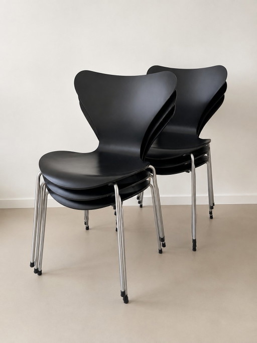 6x sillas mariposa Fritz Hansen Dinamarca 2004 Arne Jacobsen – eetkamerstoelen, Metal, Wood (photo 2 of 15)