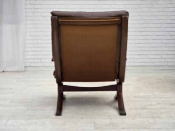 Image 1 of Anni '70, design scandinavo, poltrona in pelle marrone per arredamento.