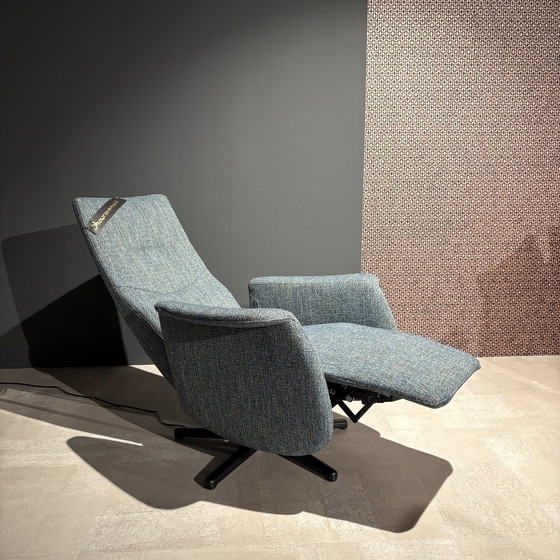 Image 1 of Le nouveau fauteuil inclinable Fabulous 100 du futur