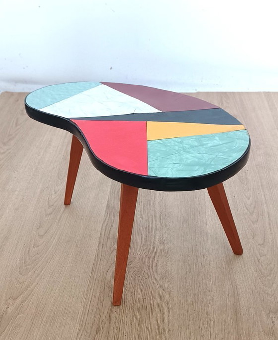 Image 1 of Table d'appoint multicolore des années 1950