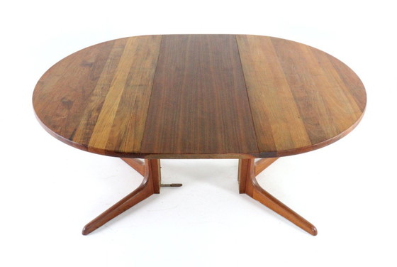 Image 1 of Round extendable teak dining table Danish