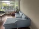 Divano a 4 posti Bolia Scandinavia con chaise longue a destra – Blu pietra