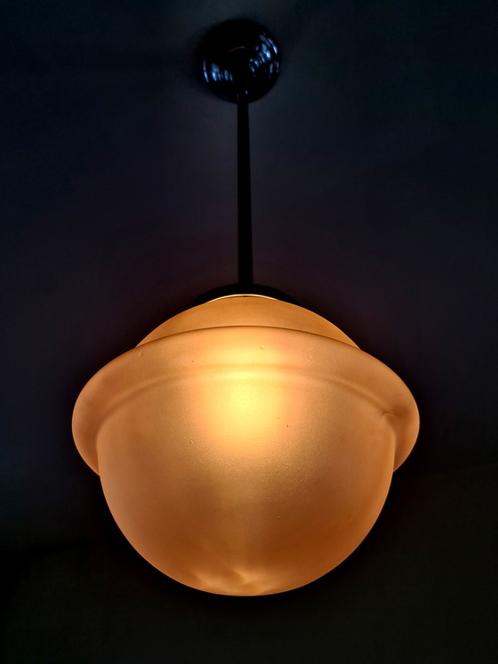 Image 1 of Artdeco - Pendant lamp - Ca, 1930 - Ø28Cm - France