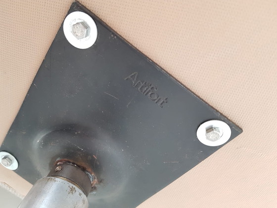 Image 1 of Chaise de bureau Artifort vintage | fauteuil pivotant laine beige sable tissu De Ploeg