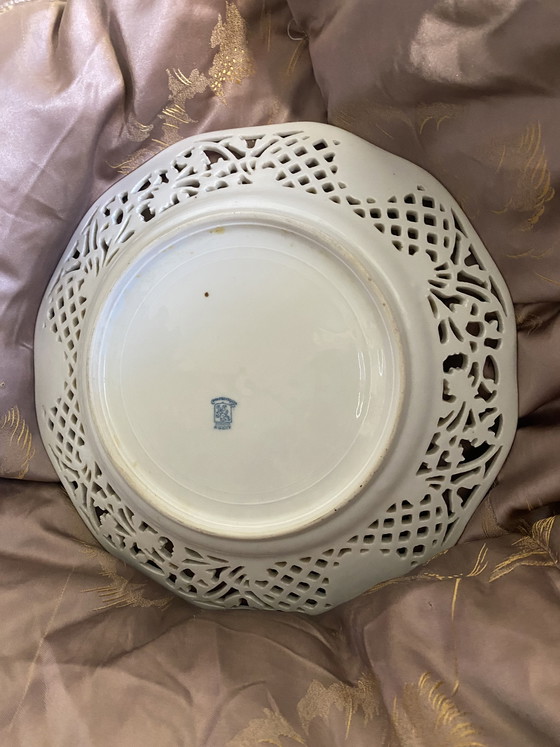 Image 1 of Piatto da frutta vintage Old Schumann Dresden, piatto da portata, fiore di svolta