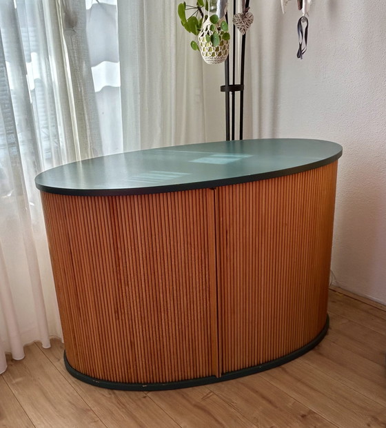 Image 1 of Set ovaler Novita-Schränke