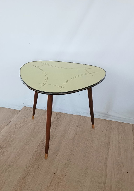 Image 1 of Grande table d'appoint des années 1950