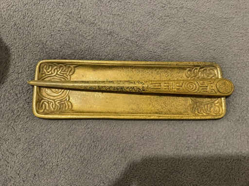 Opbergdoos en briefopener van Tiffany Studios