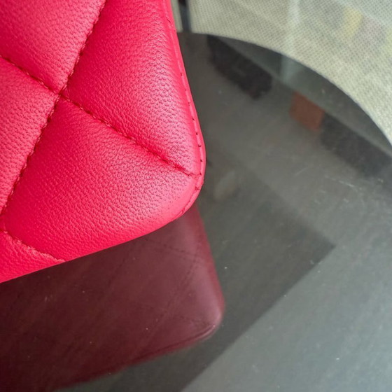 Image 1 of Chanel Classic Flap Small - 23 cm gewatteerd lamsleer rood goudkleurige hardware Serie 25