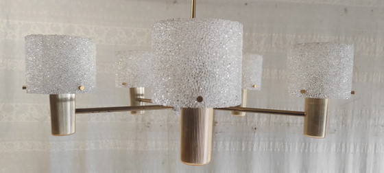 Image 1 of Lampadario a cinque luci in ottone e perspex - anni '60/'70