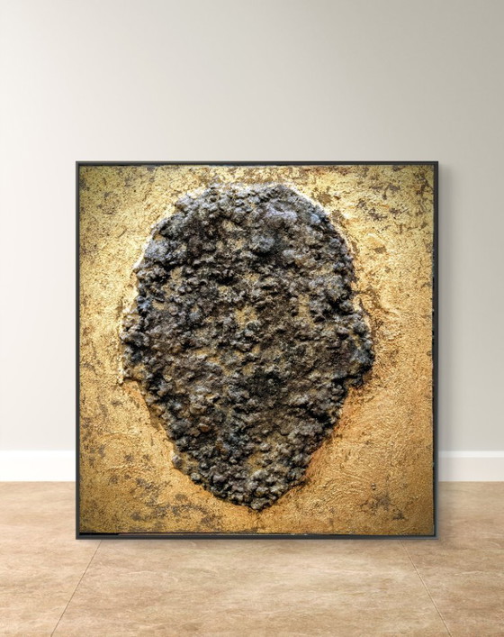 Image 1 of Facial Variations –  3 Wandobjecten met Reliëf, Linnen en Drijfhout ( ieder item 60 × 60 × 4 cm)