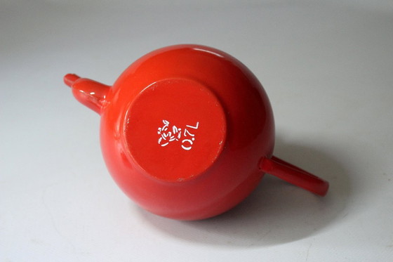 Image 1 of Zeer mooie rood geëmailleerde theepot uit de jaren 1950