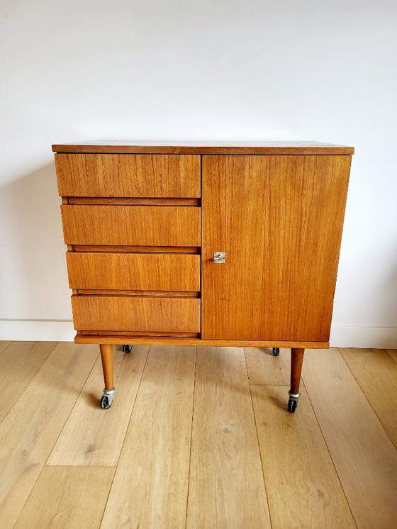 Image 1 of Mobile bar o cassettiera vintage su ruote, anni '60