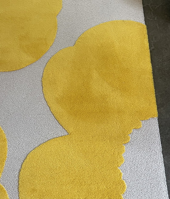 Image 1 of Tappeto Brink en Campman Marimekko Iso Unikko giallo