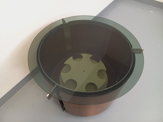 Image 1 of Tavolino da caffè rotondo vintage italiano con barra girevole su ruote di Eugenio Gerli per Tecno, in teak curvato