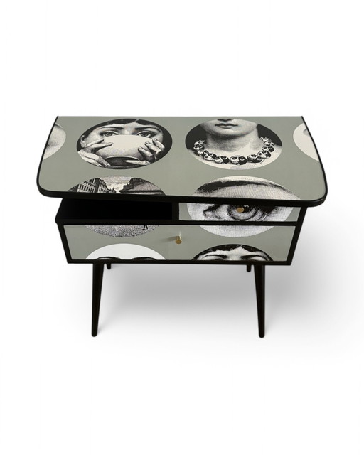 Vintage-Schrank mit Fornasetti Tema e Variazioni | The Vintage Vibe