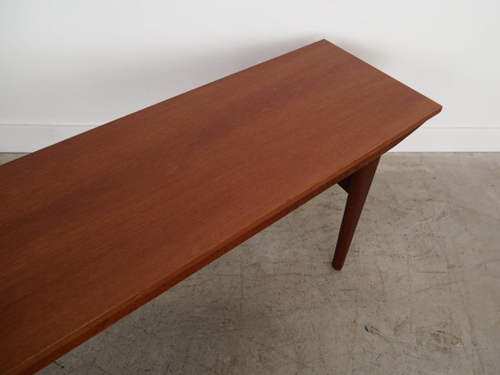 Image 1 of Eikenhouten dressoir, Deens design, jaren 70, productie: Denemarken