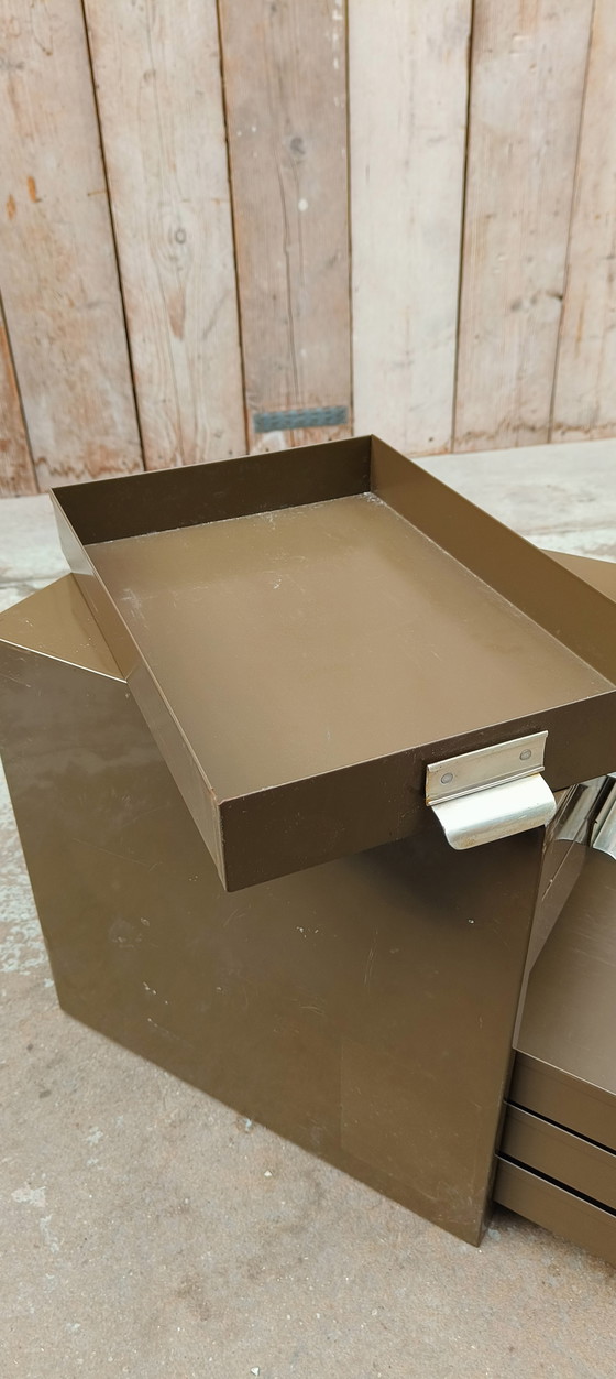 Image 1 of Caisson Gispen A4 au design vert vintage pour bureau