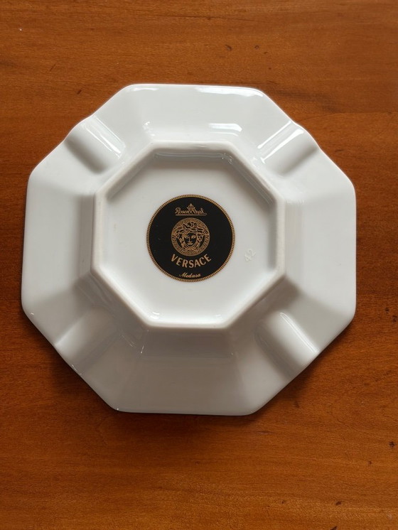 Image 1 of VERSACE Medusa Rouge par Rosenthal