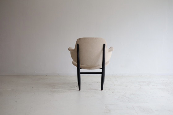 Vintage Shell Armchair Kofod-Larsen 1950s – Wood, Textile (photo 4 of 7)