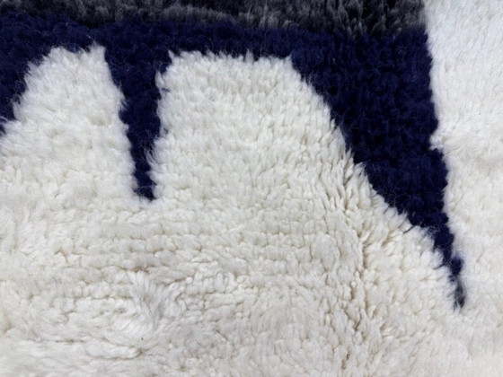 Image 1 of Moroccan rug 260cmx160cm 