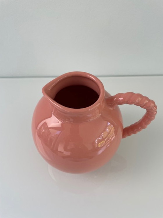 Brocca in ceramica rosa dalla forma bombata – Bicchieri e caraffe (photo 5 of 11)