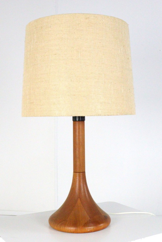 Image 1 of Lampe de table en bois Dyrlund XL vintage danois
