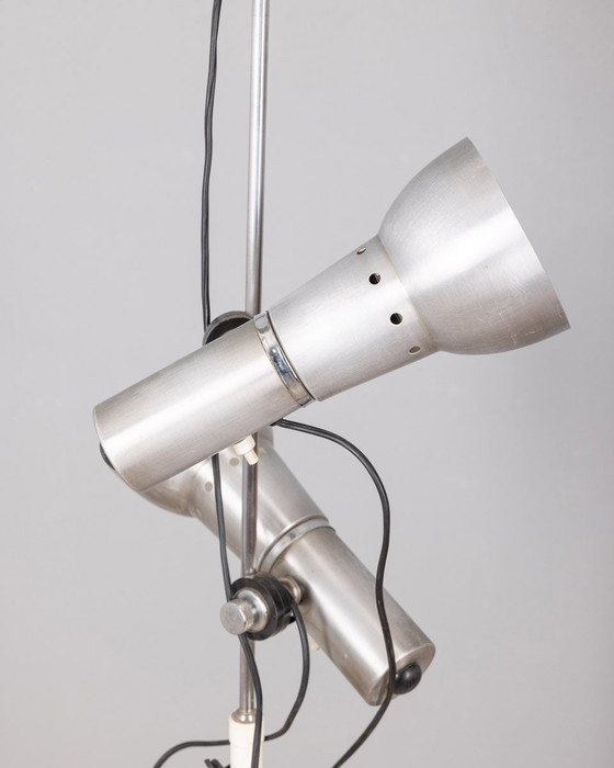 Image 1 of Vintage 70s vloerlamp chroom en wit metaal Italiaans ontwerp