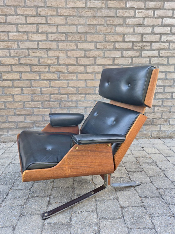 Image 1 of Fauteuil design / chaise longue des années 1960, contreplaqué chromé