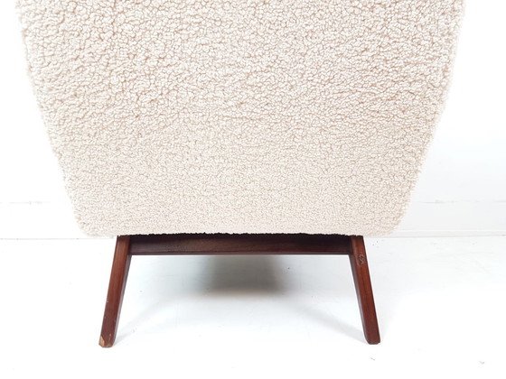 Image 1 of Vintage fauteuil nieuw gestoffeerd met teddy