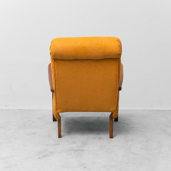 Image 1 of Poltrona vintage scandinava in tessuto arancione e legno, anni '60, Modern Antiques