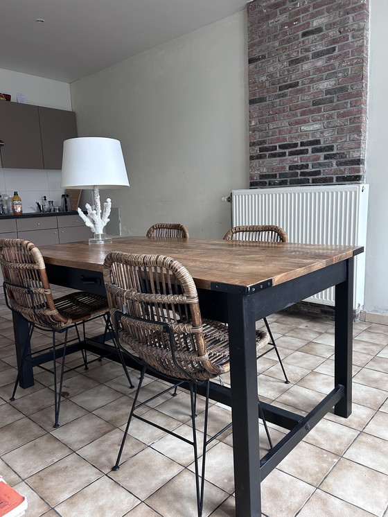 Image 1 of Dining table