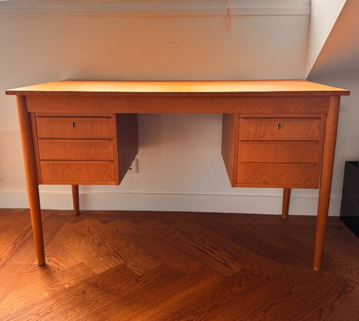Charmantes dänisches Vintage-Schreibtisch (Eiche) – bureau, Wood (photo 2 of 8)
