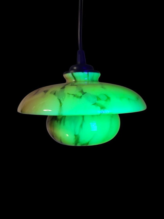 Image 1 of Uran- oder annagrüne Glaspendelleuchte, seltenes Modell, Scailmont, Art déco