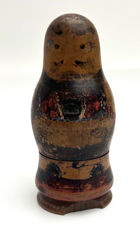 Image 1 of Seltene antike Matroschka-Puppe aus handgedrechseltem Holz – komplett mit allen inneren Figuren.
